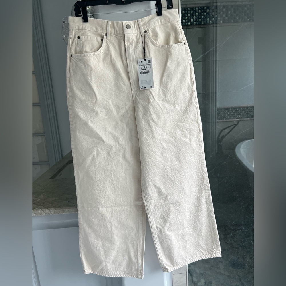 ZARA Mid Rise Loose Fit Denim Ecru - Picture 6 of 15